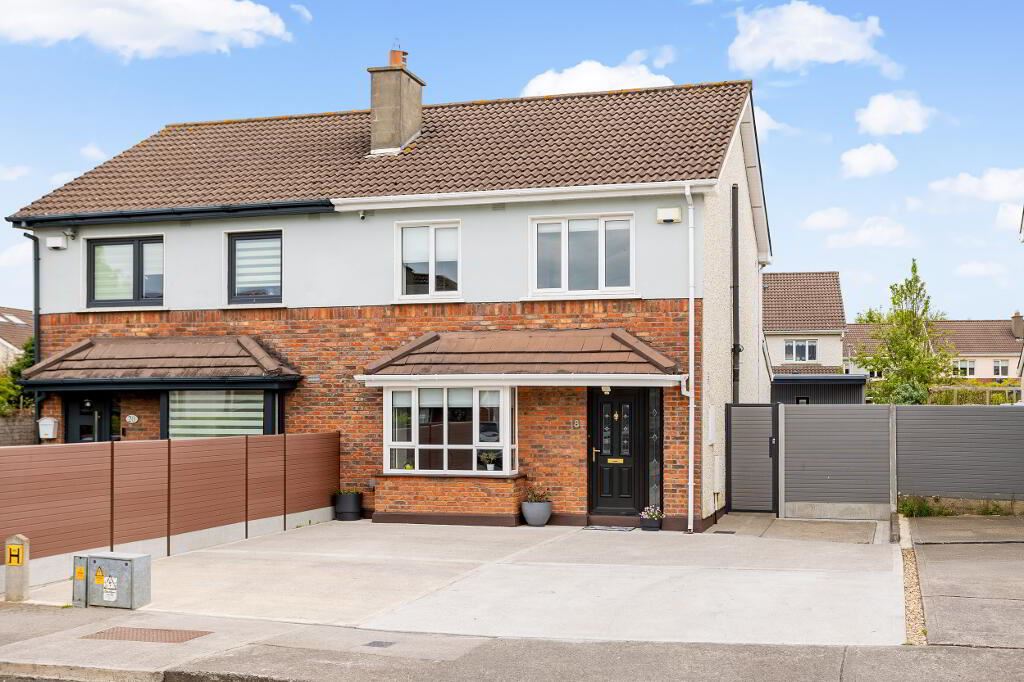 18 Griffeen Glen Crescent, Lucan, Dublin