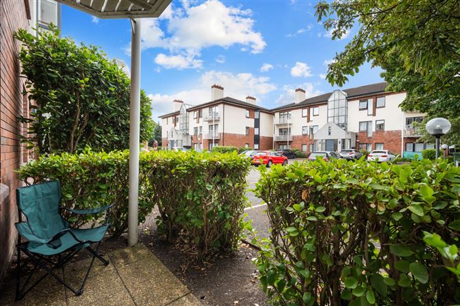 Photo 11 of 12 — 38 Brooklands, Nutley Lane, Donnybrook, Dublin
