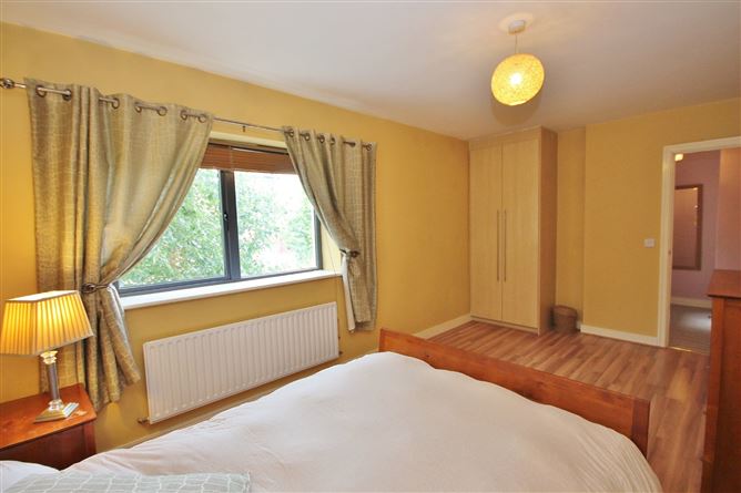 14 Rosse Court Way, Lucan, Co. Dublin