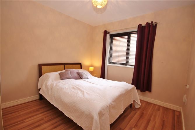 14 Rosse Court Way, Lucan, Co. Dublin