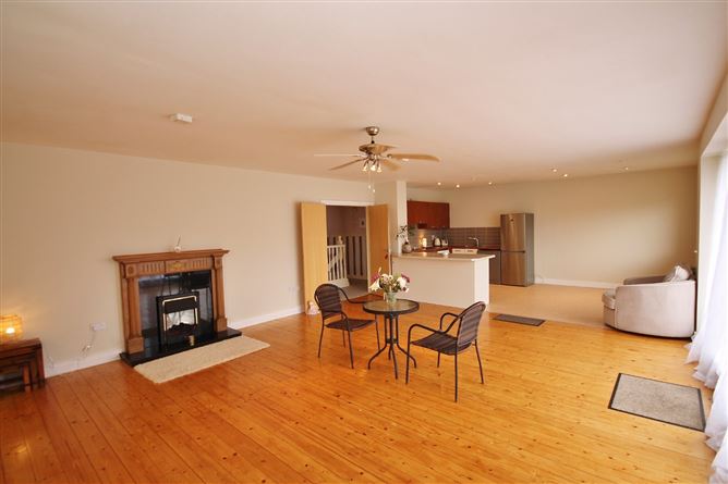 14 Rosse Court Way, Lucan, Co. Dublin
