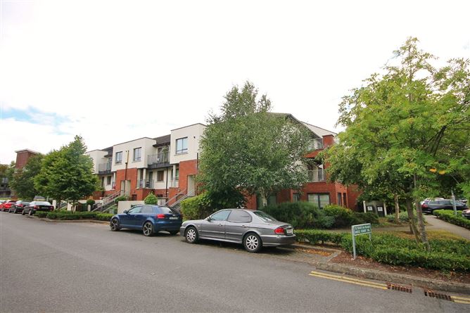 14 Rosse Court Way, Lucan, Co. Dublin