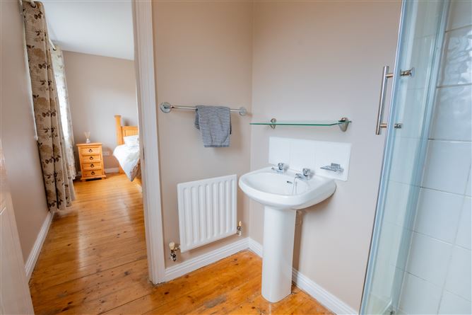 28 The Crescent, Lakepoint Park, Mullingar, Westmeath