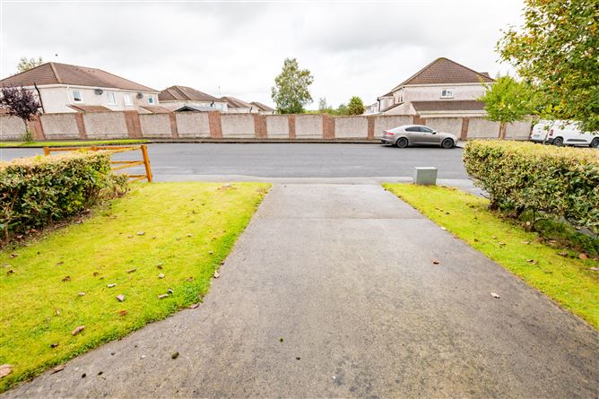 28 The Crescent, Lakepoint Park, Mullingar, Westmeath