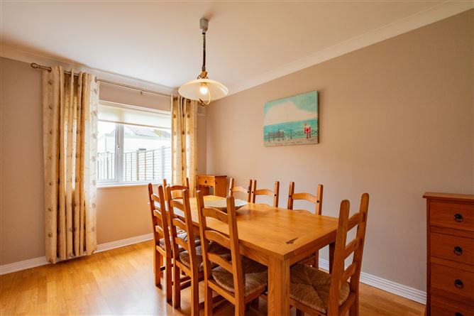 28 The Crescent, Lakepoint Park, Mullingar, Westmeath