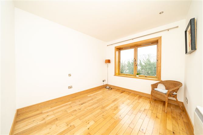 5 James Plunkett House, Grattan Crescent  , Inchicore, Dublin 8