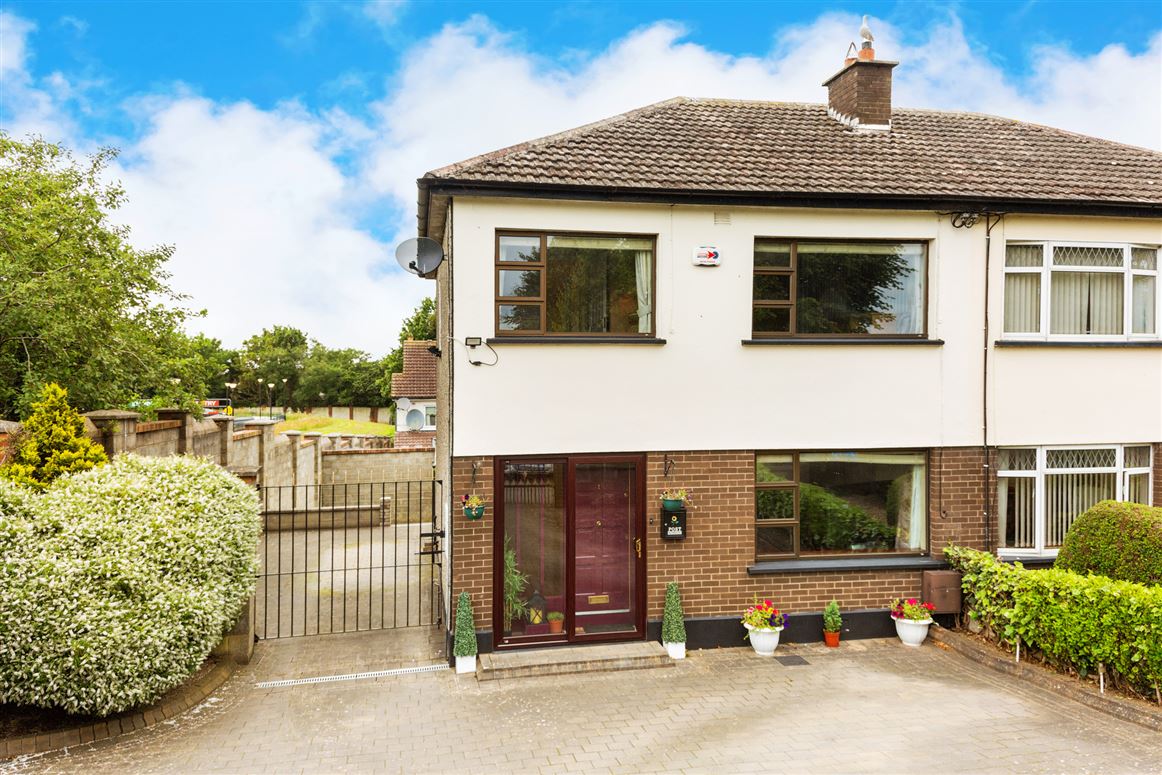 1 Newcastle Road, Lucan, Co.Dublin