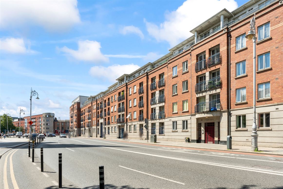 Apartment 5, ROCHFORT HOUSE, Dean Court, Patrick Street, Christchurch,   Dublin 8