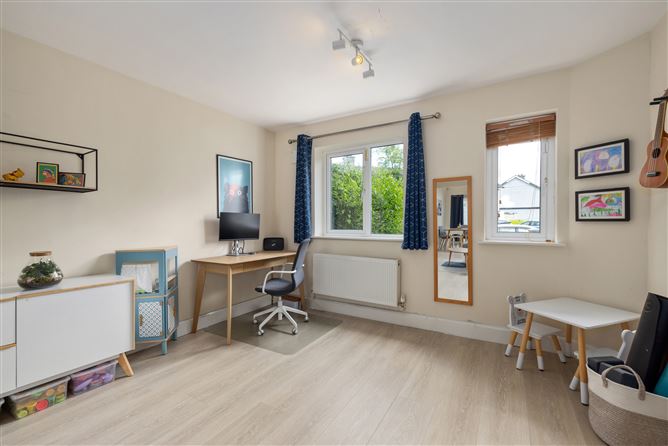 68 Rosemount Estate, Dundrum, Dublin 14