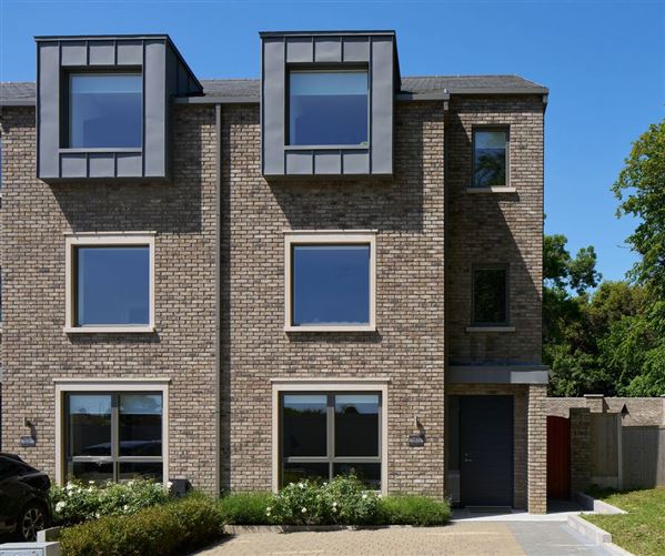 https://photos-a.propertyimages.ie/media/9/3/2/5002239/c0df09a8-f32a-4aca-b5dd-3c95d2ccfb51_l.jpg