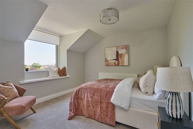 https://photos-a.propertyimages.ie/media/9/3/2/5002239/c0df09a8-f32a-4aca-b5dd-3c95d2ccfb51_l.jpg