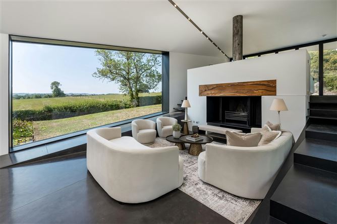 A Study in Green,Enborne,Berkshire,United Kingdom