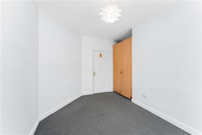 14 Brownsbarn Gardens, Kingswood, Dublin 22