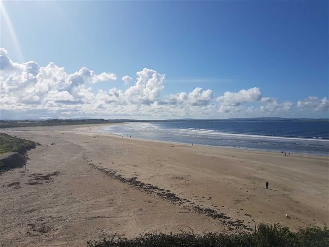 25 Marine Lighthouse, Enniscrone, County Sligo