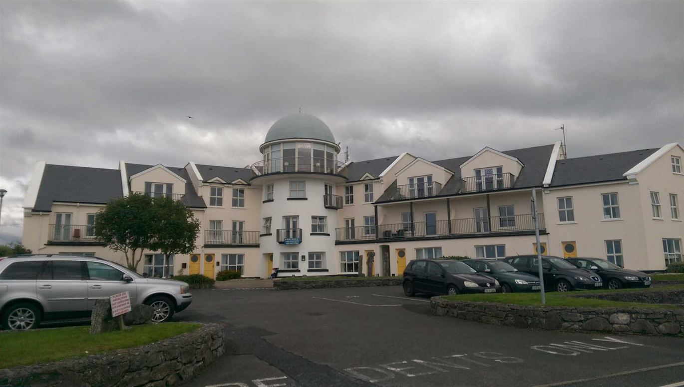 25 Marine Lighthouse, Enniscrone, County Sligo