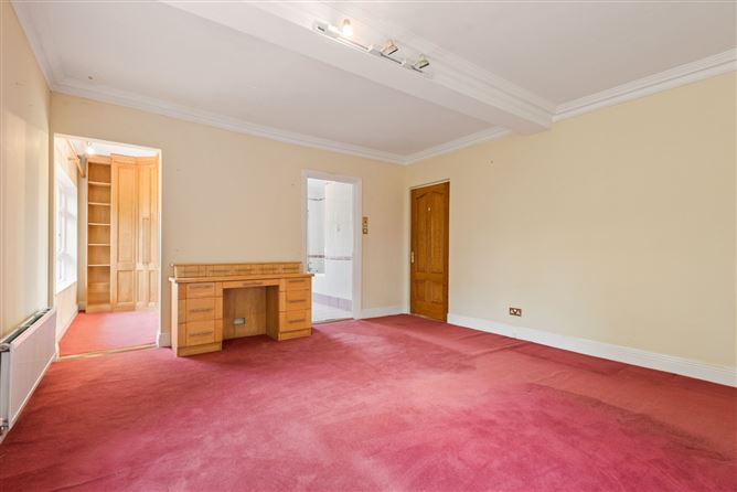 https://photos-a.propertyimages.ie/media/9/3/3/4844339/431bab2a-598d-488b-a30e-8e51d749e8ad_l.jpg