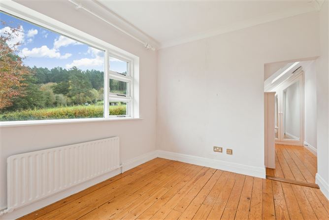 https://photos-a.propertyimages.ie/media/9/3/3/4844339/431bab2a-598d-488b-a30e-8e51d749e8ad_l.jpg