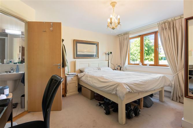 9 Belarmine Crescent, Belarmine, Stepaside, Dublin 18, Co. Dublin