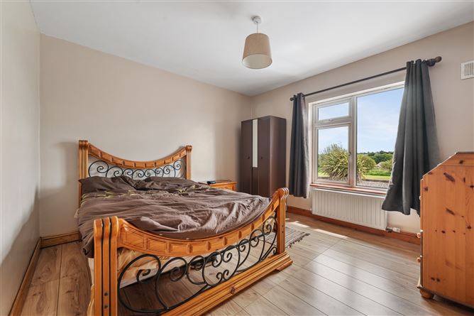 Pine Springs, Killuntin South, Kildinan, Watergrasshill, Cork