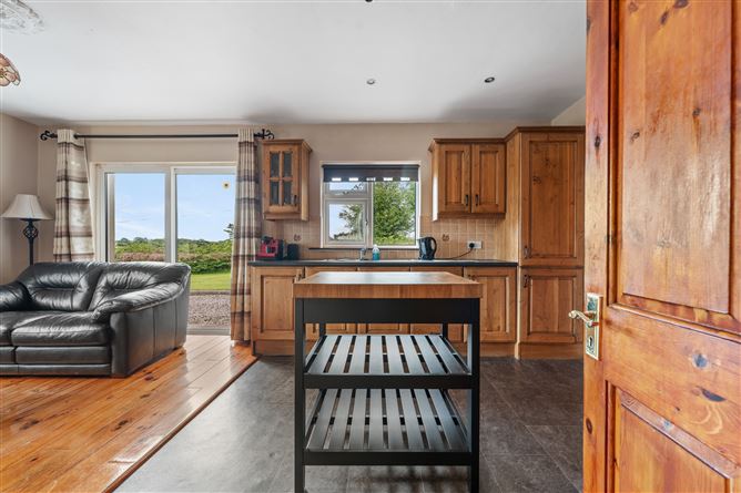 Pine Springs, Killuntin South, Kildinan, Watergrasshill, Cork