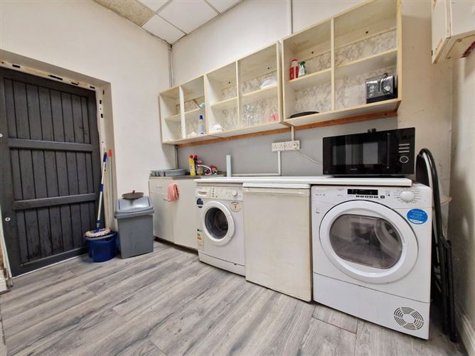 250 Sarsfield Road, Ballyfermot, Dublin 10