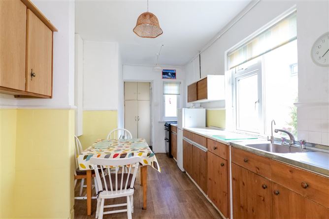 Lisnagry, 54 Devon Park, Salthill, Galway