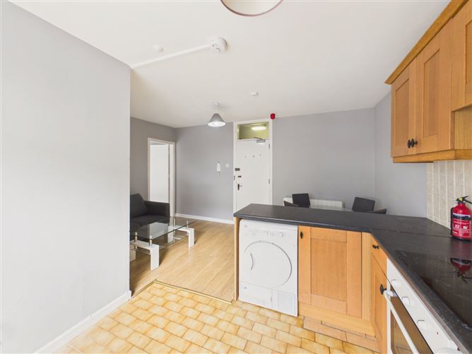 8a Coachmans, 40 Dominick Street Lower, Galway