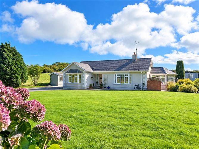 "Dolly's Cottage", Ballyvaloo, Blackwater, Wexford