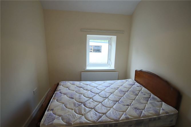 2 Kingston Terrace, Carrick-On-Shannon, Co. Leitrim