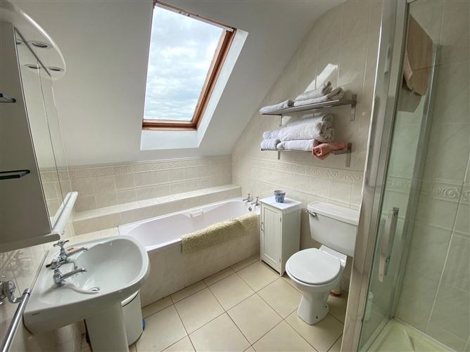 5 Dun Bui, Cullenagh Lower, Beaufort, Killarney Co. Kerry