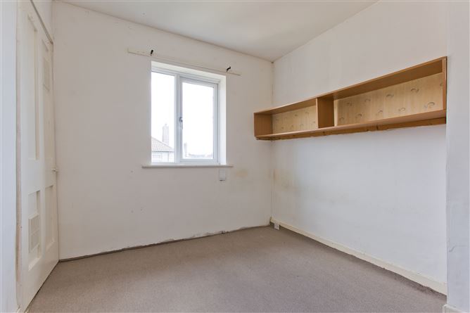 75 Saint Patrick's Crescent, Monkstown, County Dublin