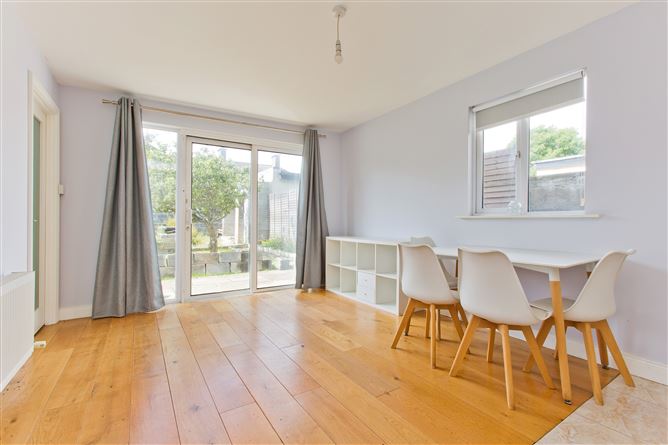 75 Saint Patrick's Crescent, Monkstown, County Dublin