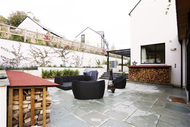 3 Hillfield, Ferndale Road, Rathmichael, Dublin 18