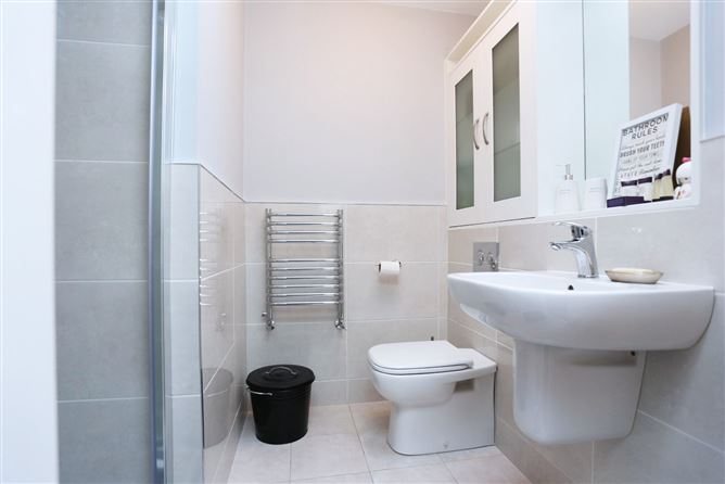 3 Hillfield, Ferndale Road, Rathmichael, Dublin 18