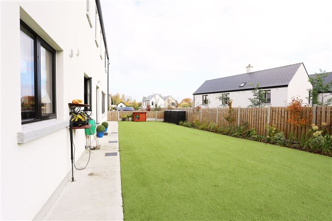 3 Hillfield, Ferndale Road, Rathmichael, Dublin 18