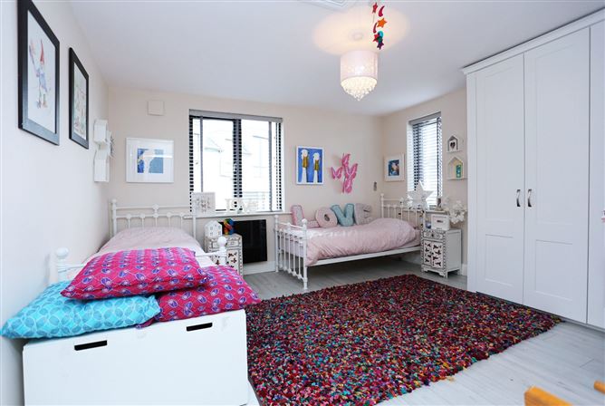 3 Hillfield, Ferndale Road, Rathmichael, Dublin 18