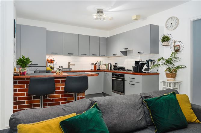 121 Kiltipper Gate, Tallaght, Dublin 24