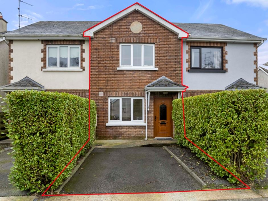 18 Oakwood, Gorey, Co. Wexford
