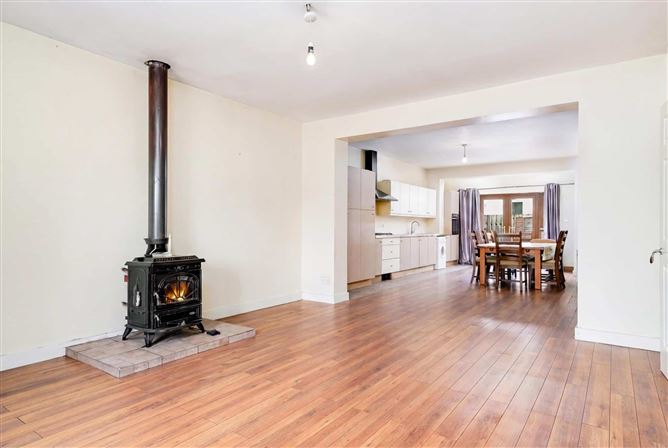 97 Beech Grove Cottages, Bray Road, Cabinteely, Dublin 18