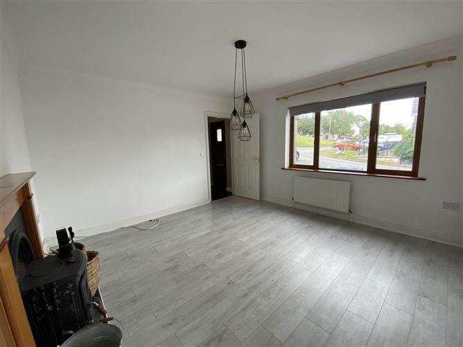 11 Hillcrest Court, Riverstick, County Cork
