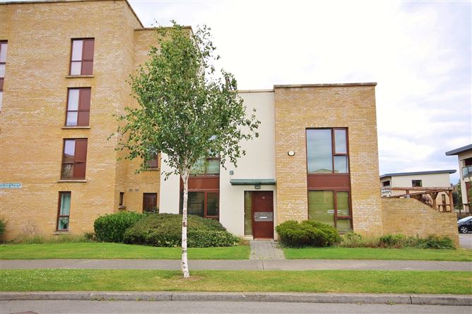 40 Castlegate Park, Adamstown, Lucan, Co. Dublin