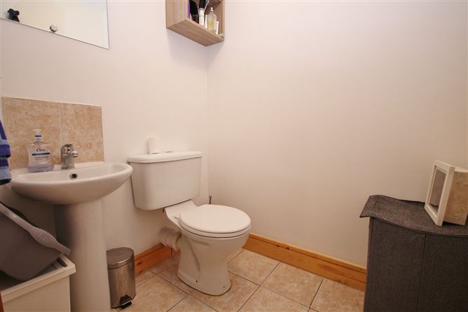 40 Castlegate Park, Adamstown, Lucan, Co. Dublin