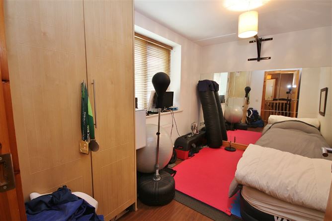 40 Castlegate Park, Adamstown, Lucan, Co. Dublin