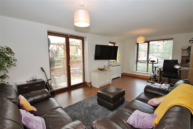 40 Castlegate Park, Adamstown, Lucan, Co. Dublin