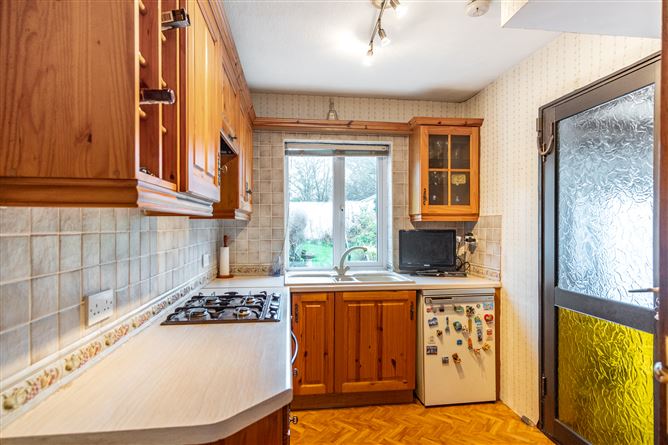 9 Shanowen Grove, Santry, Dublin 9
