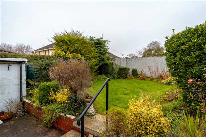 9 Shanowen Grove, Santry, Dublin 9
