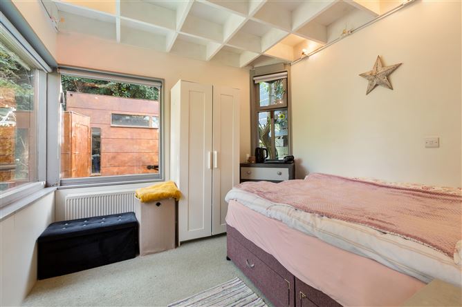 8 Beech Park Avenue, Foxrock, Dublin 18