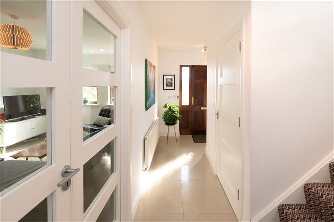 10 Monfield, Rochestown, Cork