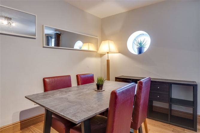 Apartment 6, 5/6 Temple Lane South, Temple Bar, Dublin 2