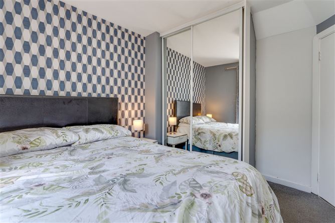 Apartment 6, 5/6 Temple Lane South, Temple Bar, Dublin 2
